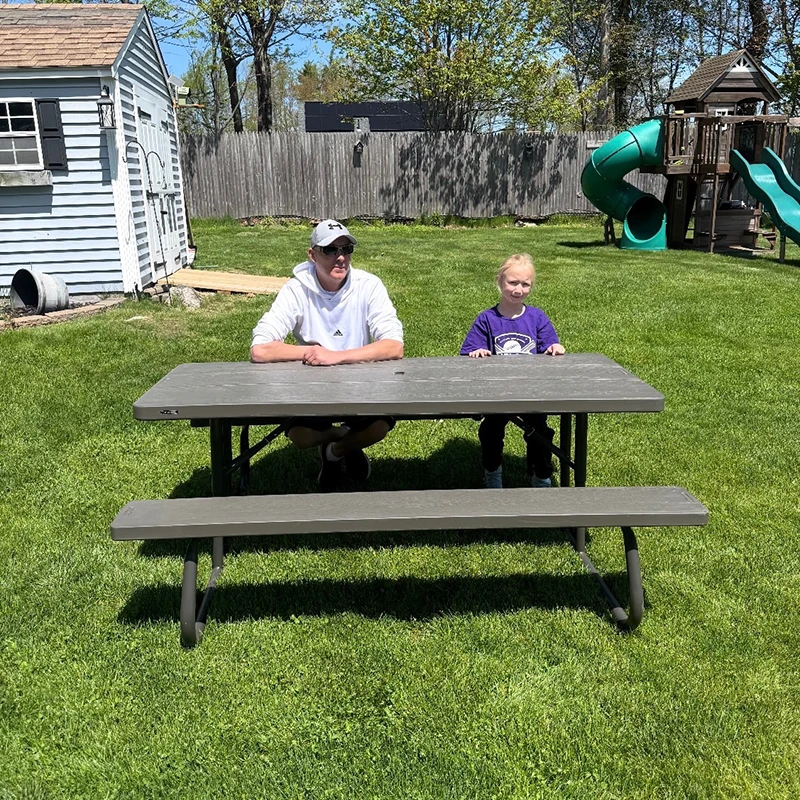 Spring Vinyl Picnic Table Giveaway Winner!